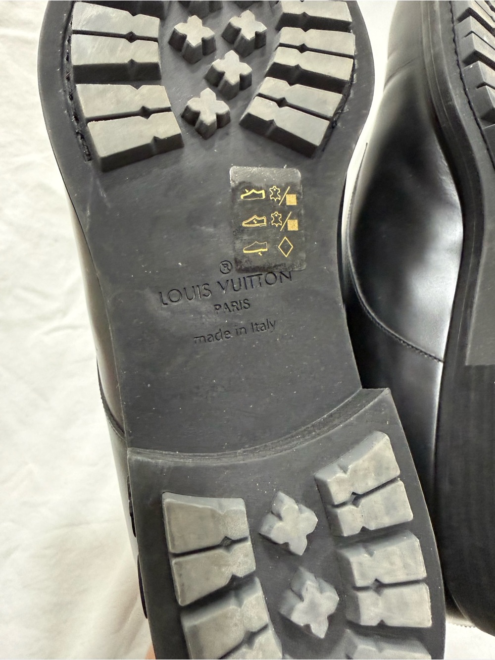 Louis Vuitton Derby Shoes - Picture 11 of 12